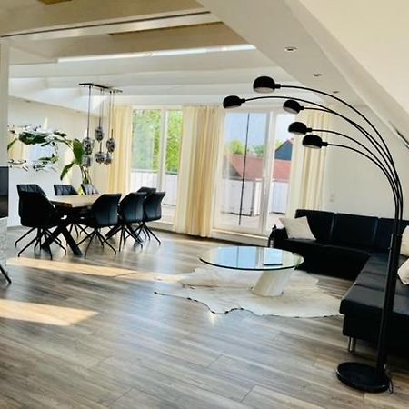 Apartment 160Qm 5 Schlafzimmer 1 Wohnzimmer Terrasse Und Balkon Wilhelmshaven Exterior foto